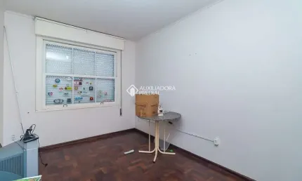 Apartamento com 2 quartos à venda na rua pinto bandeira, 476, centro histórico, porto alegre, 72 m2 por r$ 325.000