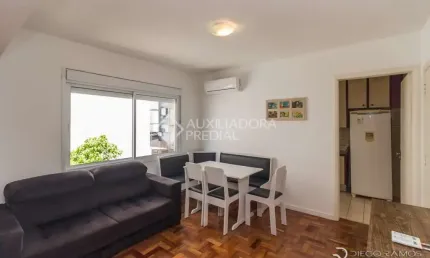 Apartamento com 2 quartos à venda na Rua Coronel Fernando Machado, 525, Centro Histórico, Porto Alegre, 46 m2 por R$ 380.000