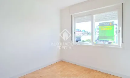 Apartamento com 2 quartos à venda na rua comendador rodolfo gomes, 403, menino deus, porto alegre, 58 m2 por r$ 430.000