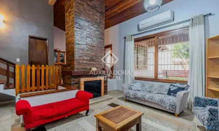 Casa com 3 quartos à venda na praça dom pedro, 37, vila ipiranga, porto alegre, 249 m2 por r$ 1.100.000