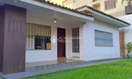 Casa com 4 quartos à venda na avenida quito, 362, jardim lindóia, porto alegre, 208 m2 por r$ 800.000