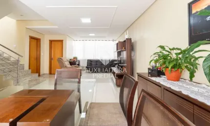 Casa em condomínio fechado com 4 quartos à venda na rua tunísia, 25, vila ipiranga, porto alegre, 158 m2 por r$ 749.000