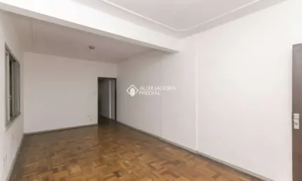 Apartamento com 3 quartos à venda na Avenida Senador Salgado Filho, 212, Centro Histórico, Porto Alegre, 89 m2 por R$ 300.000