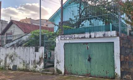 Casa com 5 quartos à venda na Rua Ângelo Crivellaro, 64, Jardim do Salso, Porto Alegre, 74 m2 por R$ 650.000
