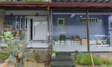 Casa com 3 quartos à venda na Beco Antônio Carvalho, 2349, Jardim Carvalho, Porto Alegre, 300 m2 por R$ 1.200.000