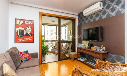 Apartamento com 2 quartos à venda na Avenida Grécia, 1050, Passo da Areia, Porto Alegre, 71 m2 por R$ 629.000