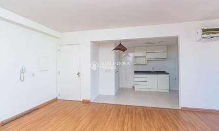 Apartamento com 3 quartos para alugar na Rua Eça de Queiroz, 194, Petrópolis, Porto Alegre, 88 m2 por R$ 4.850