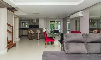 Casa em condomínio fechado com 3 quartos para alugar na Rua Adão Gregory, 290, Mário Quintana, Porto Alegre, 200 m2 por R$ 3.600