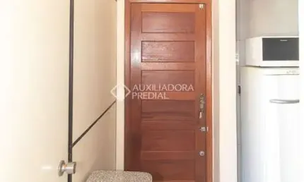 Kitnet / Stúdio para alugar na Rua General Câmara, 413, Centro Histórico, Porto Alegre, 21 m2 por R$ 1.550