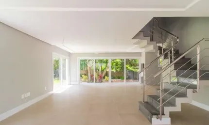 Casa em condomínio fechado com 3 quartos para alugar na Avenida Coronel Marcos, 1239, Pedra Redonda, Porto Alegre, 300 m2 por R$ 18.000