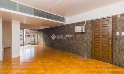 Apartamento com 3 quartos para alugar na Rua Coronel Fernando Machado, 851, Centro Histórico, Porto Alegre, 154 m2 por R$ 4.300