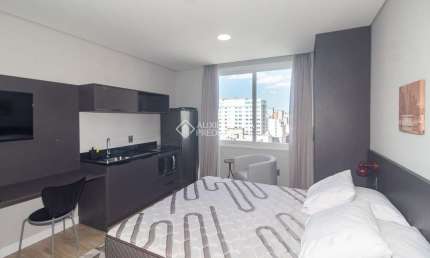 Loft com 1 quarto para alugar na Rua Senhor dos Passos, 154, Centro Histórico, Porto Alegre, 26 m2 por R$ 2.200