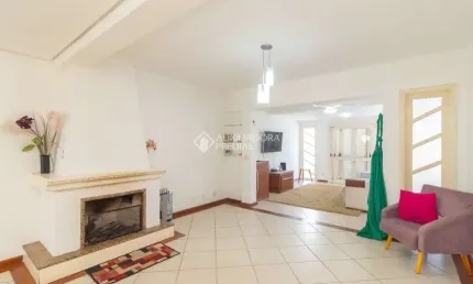 Casa em condomínio fechado com 3 quartos para alugar na rua rodolpho espinoza, 70, hípica, porto alegre, 230 m2 por r$ 3.700