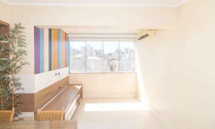 Apartamento com 3 quartos para alugar na Rua Avaí, 183, Centro Histórico, Porto Alegre, 140 m2 por R$ 4.700