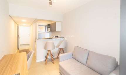 Loft com 1 quarto para alugar na Rua dos Andradas, 1756, Centro Histórico, Porto Alegre, 30 m2 por R$ 1.800