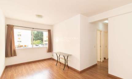 Apartamento com 3 quartos para alugar na Avenida Bento Gonçalves, 1515, Partenon, Porto Alegre, 65 m2 por R$ 2.100