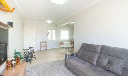 Apartamento com 3 quartos para alugar na Rua Duque de Caxias, 1531, Centro Histórico, Porto Alegre, 101 m2 por R$ 4.100