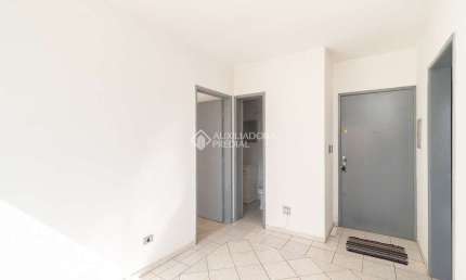 Apartamento com 1 quarto para alugar na Rua Doutor Pio Fiori de Azevedo, 55, Vila Nova, Porto Alegre, 42 m2 por R$ 900