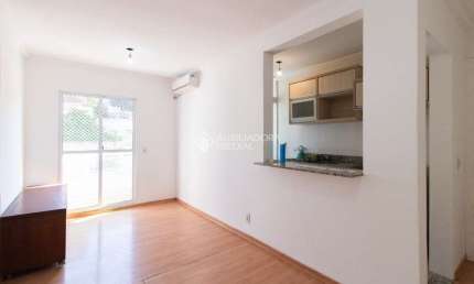 Apartamento com 3 quartos para alugar na Avenida Teresópolis, 2255, Teresópolis, Porto Alegre, 72 m2 por R$ 2.000