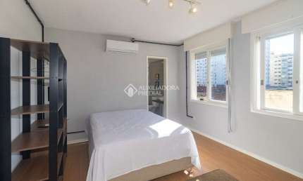 Apartamento com 1 quarto para alugar na Rua General Lima e Silva, 861, Cidade Baixa, Porto Alegre, 32 m2 por R$ 2.480