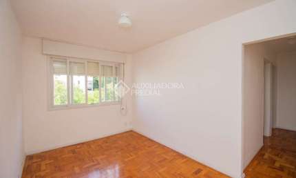 Apartamento com 3 quartos para alugar na Rua Professor Álvaro Alvim, 450, Rio Branco, Porto Alegre, 76 m2 por R$ 1.500