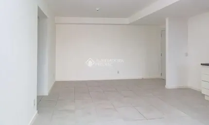 Apartamento com 2 quartos para alugar na Rua Capitão Pedro Werlang, 1066, Partenon, Porto Alegre, 56 m2 por R$ 2.400