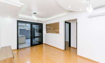 Apartamento com 2 quartos para alugar na Rua Professor Cristiano Fischer, 2310, Partenon, Porto Alegre, 110 m2 por R$ 2.500