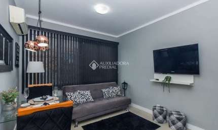 Apartamento com 1 quarto para alugar na Rua Duque de Caxias, 1623, Centro Histórico, Porto Alegre, 32 m2 por R$ 2.350