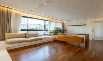 Apartamento com 2 quartos para alugar na Avenida Toropi, 108, Petrópolis, Porto Alegre, 111 m2 por R$ 13.000