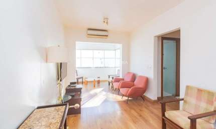 Apartamento com 2 quartos para alugar na Avenida Saturnino de Brito, 121, Vila Jardim, Porto Alegre, 63 m2 por R$ 2.500
