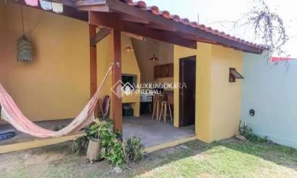 Casa em condomínio fechado com 2 quartos para alugar na Rua Baldoino Bottini, 625, Hípica, Porto Alegre, 132 m2 por R$ 2.300
