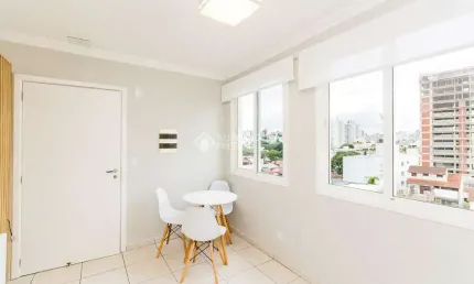 Apartamento com 1 quarto para alugar na Rua Oito de Julho, 95, Jardim Botânico, Porto Alegre, 27 m2 por R$ 2.000