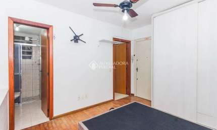 Apartamento com 1 quarto para alugar na Avenida Borges de Medeiros, 1157, Centro Histórico, Porto Alegre, 23 m2 por R$ 1.380