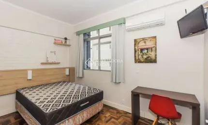 Apartamento com 1 quarto para alugar na Rua General Andrade Neves, 150, Centro Histórico, Porto Alegre, 17 m2 por R$ 1.350