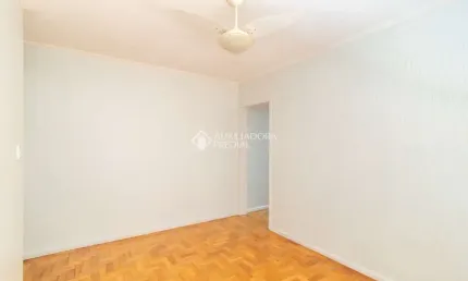 Apartamento com 2 quartos para alugar na Travessa Marechal Bormann, 125, Teresópolis, Porto Alegre, 70 m2 por R$ 1.200