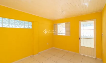Casa em condomínio fechado com 3 quartos para alugar na Rua Coronel Neves, 430, Medianeira, Porto Alegre, 56 m2 por R$ 1.885