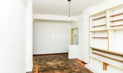 Apartamento com 2 quartos para alugar na Rua Riachuelo, 934, Centro Histórico, Porto Alegre, 69 m2 por R$ 2.000