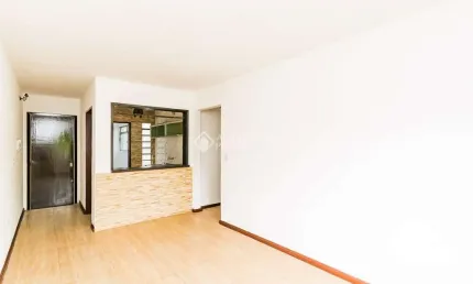 Apartamento com 2 quartos para alugar na Beco Antônio Carvalho, 2600, Jardim Carvalho, Porto Alegre, 60 m2 por R$ 1.200