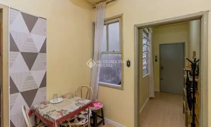 Apartamento com 1 quarto para alugar na rua riachuelo, 251, centro histórico, porto alegre, 35 m2 por r$ 1.300