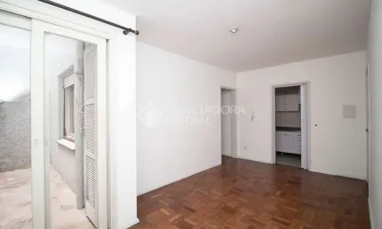 Apartamento com 1 quarto para alugar na avenida princesa isabel, 806, santana, porto alegre, 45 m2 por r$ 1.150