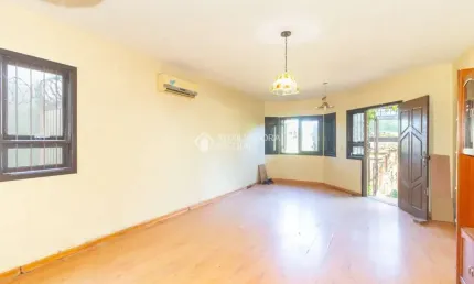 Casa em condomínio fechado com 2 quartos para alugar na estrada das três meninas, 664, vila nova, porto alegre, 100 m2 por r$ 1.500