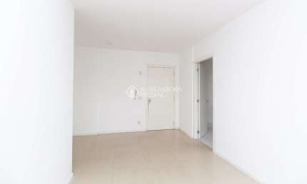 Apartamento com 3 quartos para alugar na Avenida Bento Gonçalves, 1515, Partenon, Porto Alegre, 68 m2 por R$ 2.300