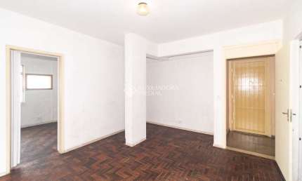 Apartamento com 1 quarto para alugar na Rua Vigário José Inácio, 295, Centro Histórico, Porto Alegre, 50 m2 por R$ 890