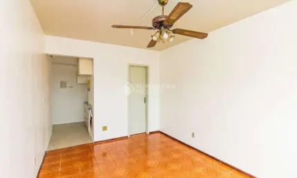 Apartamento com 1 quarto para alugar na rua coronel genuino, 342, centro histórico, porto alegre, 26 m2 por r$ 990