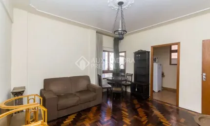 Apartamento com 2 quartos para alugar na Rua Jerônimo Coelho, 95, Centro Histórico, Porto Alegre, 54 m2 por R$ 1.750
