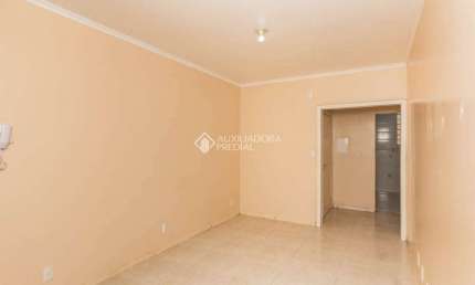 Apartamento com 1 quarto para alugar na Rua Coronel Fernando Machado, 204, Centro Histórico, Porto Alegre, 59 m2 por R$ 1.580
