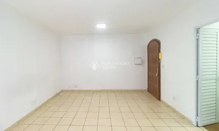 Apartamento com 1 quarto para alugar na Rua Duque de Caxias, 1390, Centro Histórico, Porto Alegre, 27 m2 por R$ 1.150