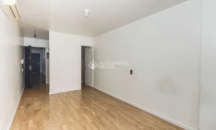 Apartamento com 1 quarto para alugar na Rua dos Andradas, 692, Centro Histórico, Porto Alegre, 39 m2 por R$ 1.300