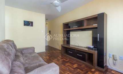 Apartamento com 2 quartos para alugar na Rua Eurico Lara, 135, Medianeira, Porto Alegre, 42 m2 por R$ 1.250