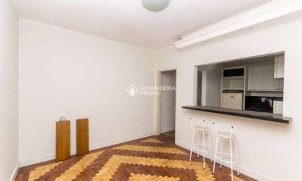 Apartamento com 2 quartos para alugar na Rua José do Patrocínio, 655, Cidade Baixa, Porto Alegre, 59 m2 por R$ 2.200